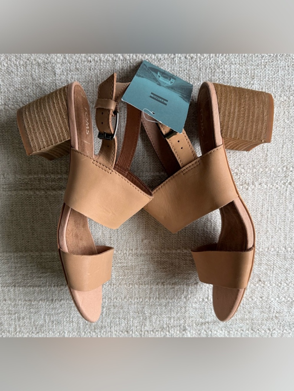 TOMS Poppy Sandals Honey Leather Block Heel Size 7.5 New w/ Tag - Picture 4 of 9